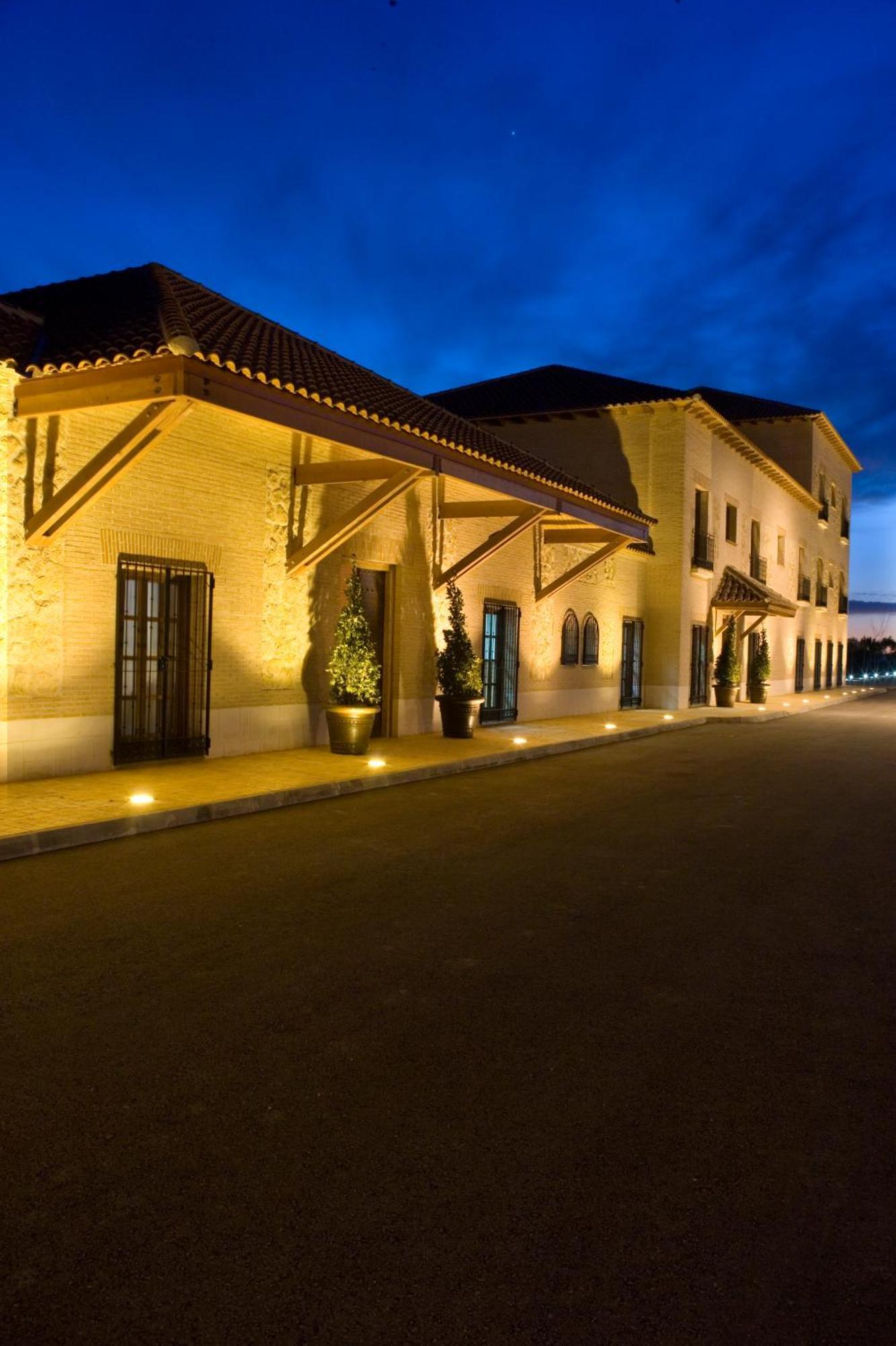 阿尔巴酒窖庄园酒店 Argamasilla de Alba 外观 照片